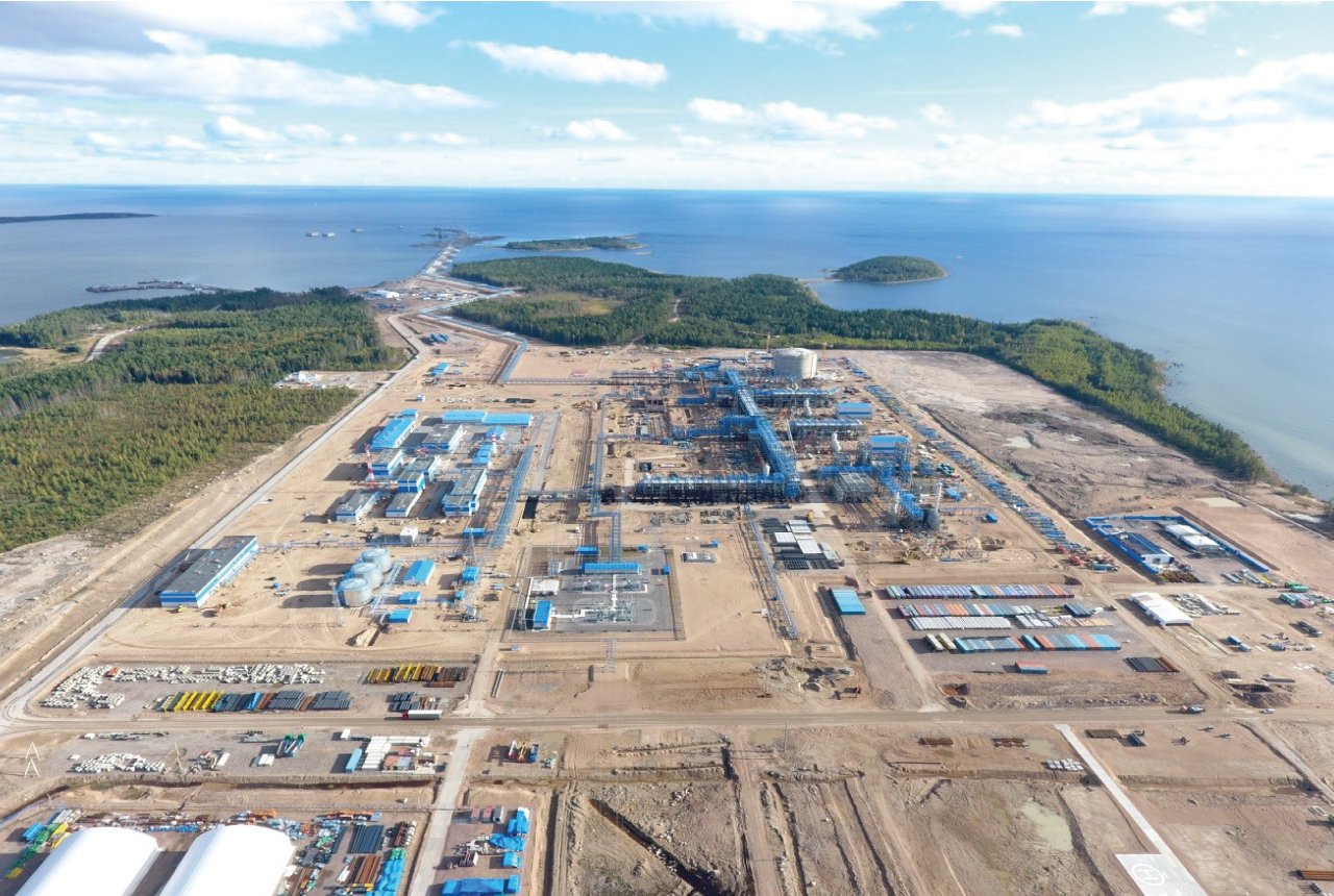Construction of a Complex for Production, Storage and Shipment of Liquefied Natural Gas
